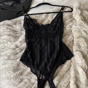 Elegant Black Lace Chemise